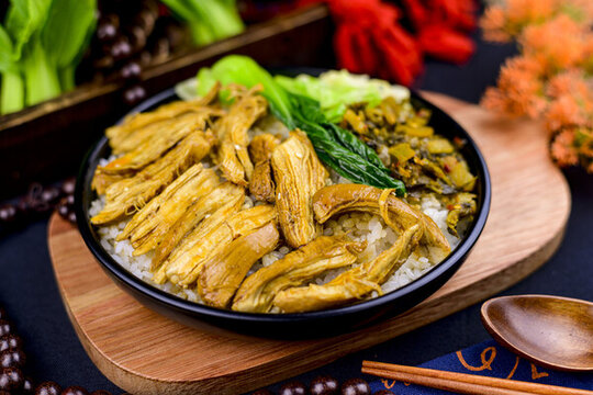 雞肉套飯