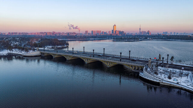 中國長春南湖大橋冬季景觀