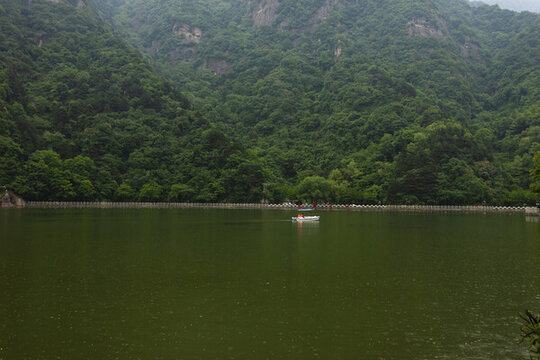 翠華山天池風光
