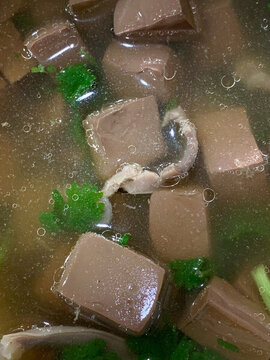 雞鴨血湯