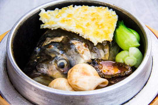 砂鍋魚頭餅子