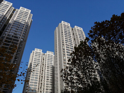 小區(qū)高層居民樓