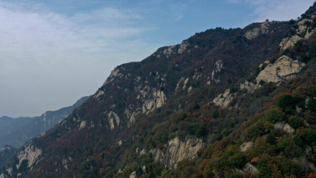航拍秦嶺山脈秋景秦楚古道