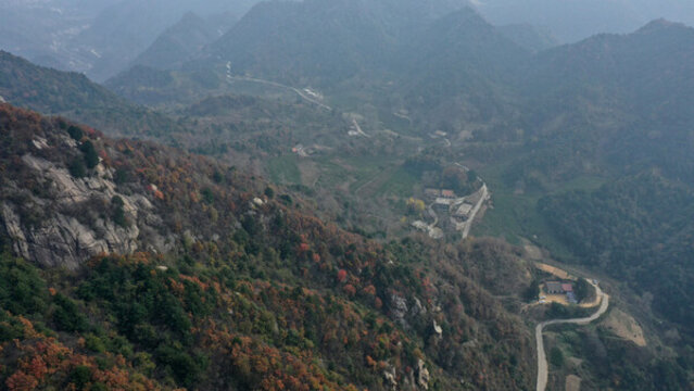 航拍秦嶺山脈秋景秦楚古道