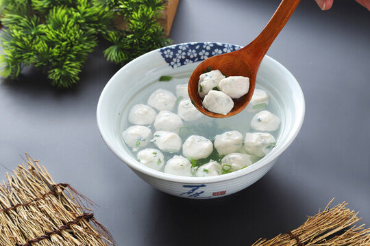 大鲅魚丸湯