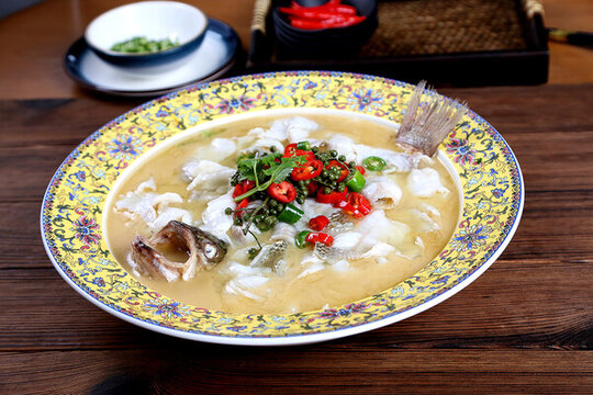 鮮椒鱸魚(yú)