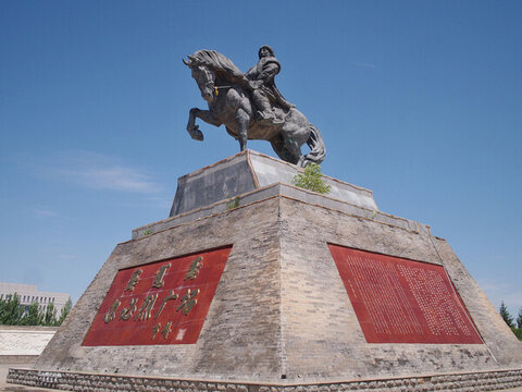 正藍(lán)旗忽必烈廣場