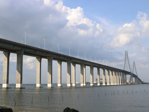 湛江海灣大橋