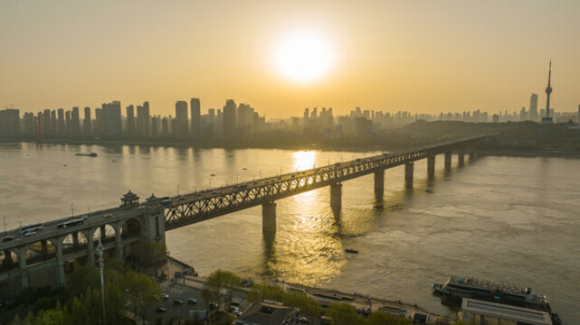武漢長江大橋