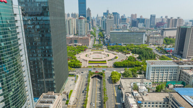 武漢洪山廣場