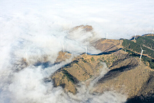 雨后山西運(yùn)城中條山云海美景