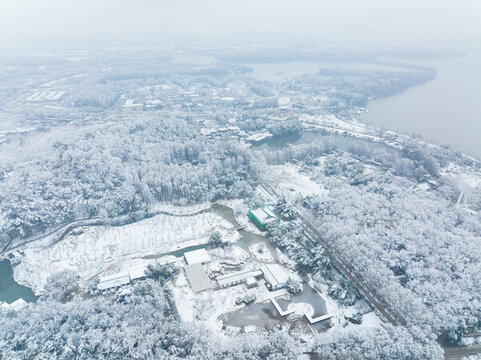武漢東湖磨山風(fēng)景區(qū)冬季雪景