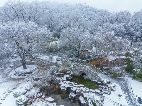 武漢東湖磨山風(fēng)景區(qū)冬季雪景