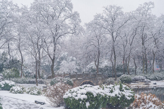 武漢東湖磨山風景區(qū)冬季雪景