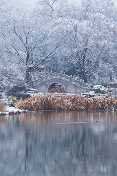武漢東湖磨山風(fēng)景區(qū)冬季雪景