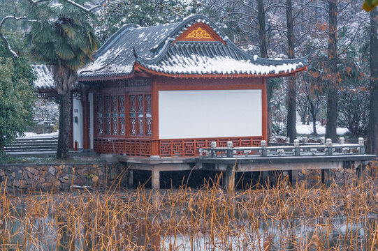 武漢東湖磨山風(fēng)景區(qū)冬季雪景