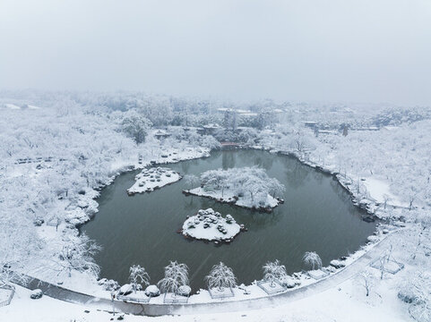 武漢東湖磨山風(fēng)景區(qū)冬季雪景