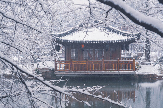 武漢東湖磨山風(fēng)景區(qū)冬季雪景