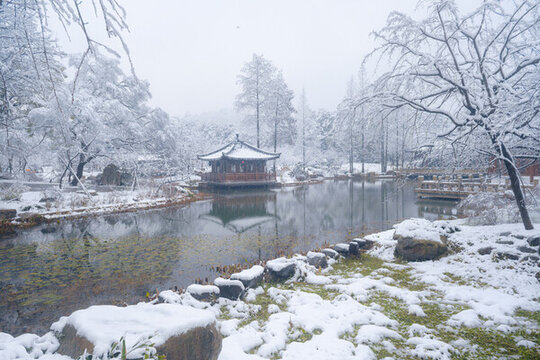 武漢東湖磨山風景區(qū)冬季雪景