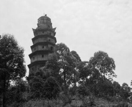 黑塔
