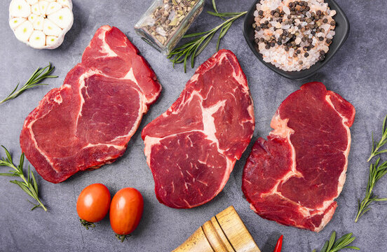 新鮮牛肉牛排