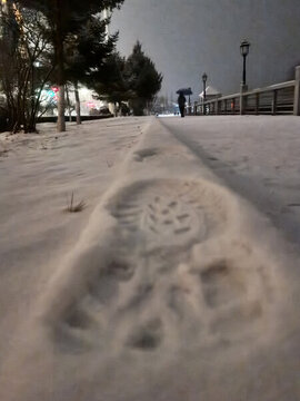 鴨綠江畔的雪夜
