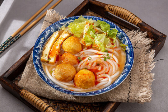 墨魚丸土豆粉