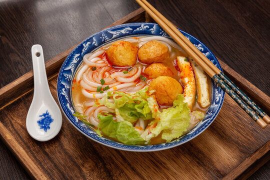 墨魚丸土豆粉