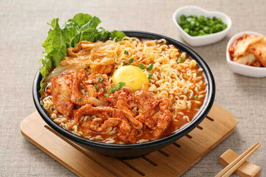 雞肉泡面