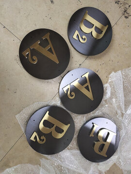 鈦金字樓號(hào)牌