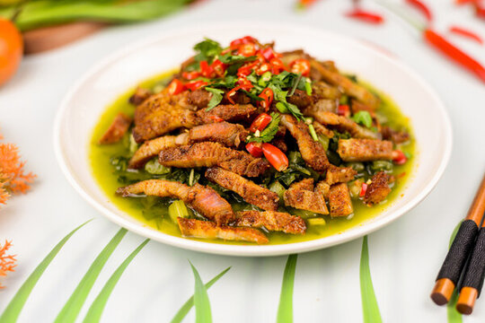 水腌菜拌肉絲