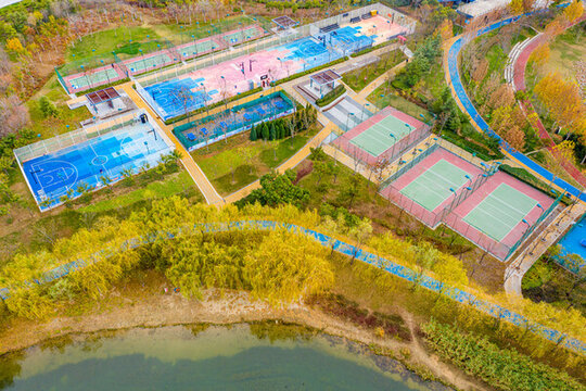 航拍鄭州足球公園籃球場(chǎng)網(wǎng)球場(chǎng)