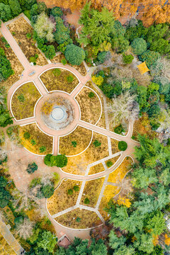 航拍鄭州碧沙崗公園花園廣場(chǎng)