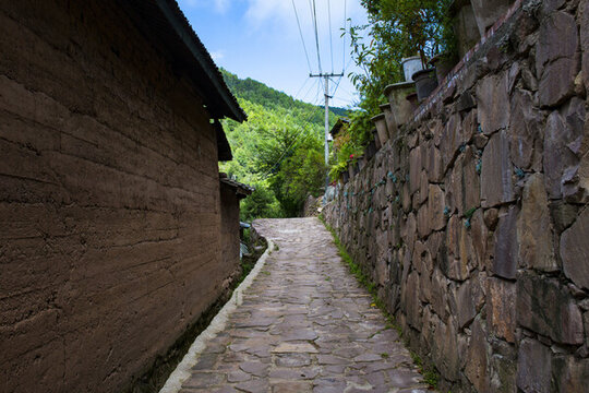 大理市劍川縣馬坪關(guān)農(nóng)村道路