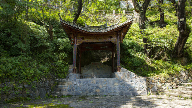 劍川縣彌沙鄉(xiāng)彌井村古戲臺