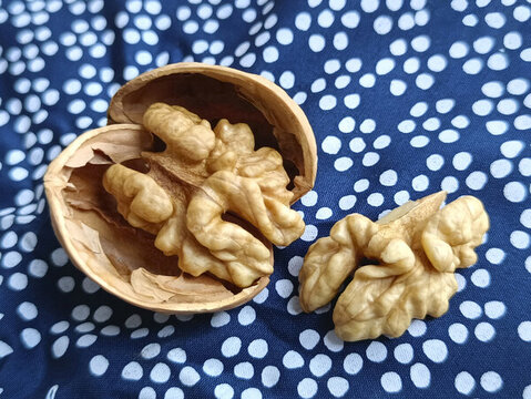 零食薄皮小核桃