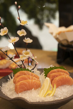 三文魚(yú)壽司