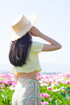 芍藥花田人像