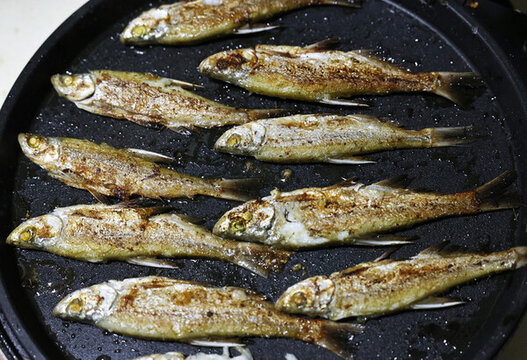 香煎小魚干