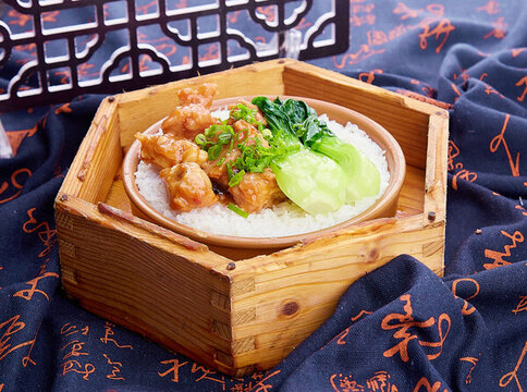 醬汁排骨飯