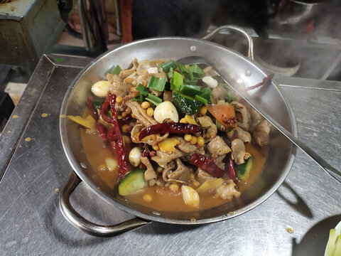 肥腸炒黃豆湯鍋