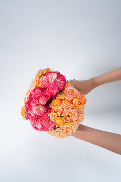 手捧花花球薔薇花