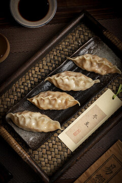 手工餃子