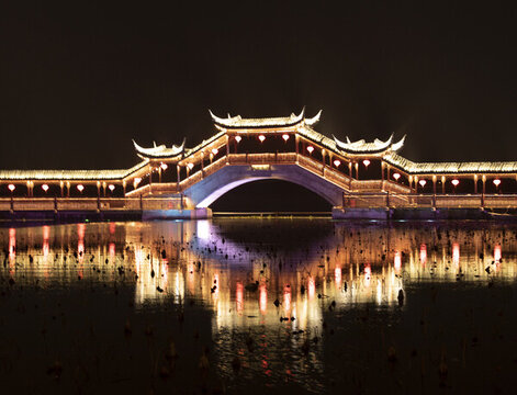 錦溪古鎮(zhèn)廊橋夜景