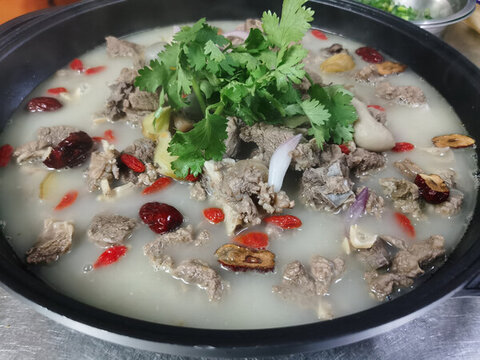 滋補(bǔ)羊肉