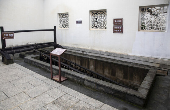 龍骨水車