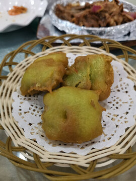 菜汁豆腐魚