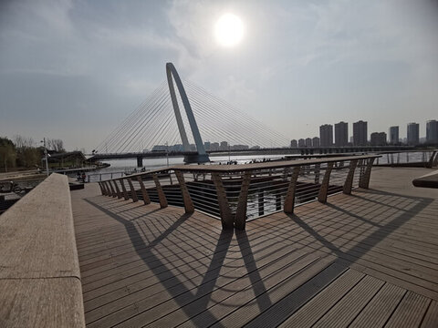 光影彩虹橋