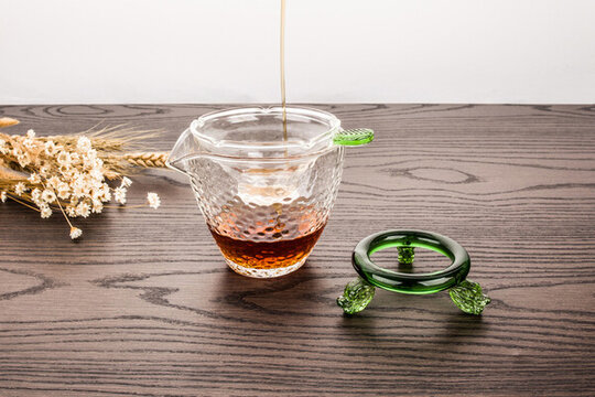 晶瑩剔透的水晶杯茶杯茶具