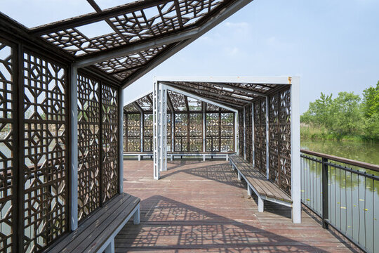 公園休息亭街景